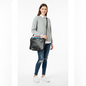 Carlos Falchi Black Croc Embossed Leather Messenger Shoulder Bag Y2K Purse